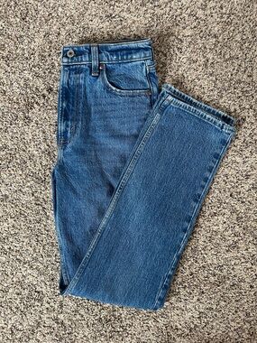 Abercrombie & Fitch Classic High-Rise 90s Straight Jeans